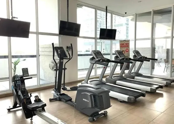 Balcony Studio With Wifi Smart Tv @ Twin Galaxy Near Ksl/Ciq